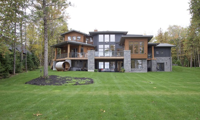 Kawartha Lakes House | Balsam Lake Waterfront Compound