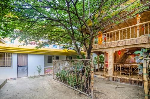 Balabag House | Bambooze Hauz