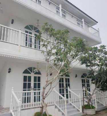 Nakhon Chai Si Hotel | Bananaleaf Wedding Cafe & Resort