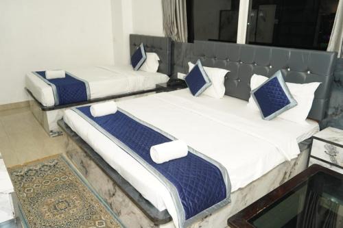 Lanka Hotel | Banarasi Kothi
