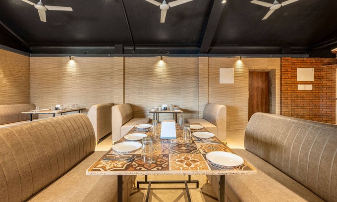 Gundlupet Hotel | Bandipur Heritage Village Resort