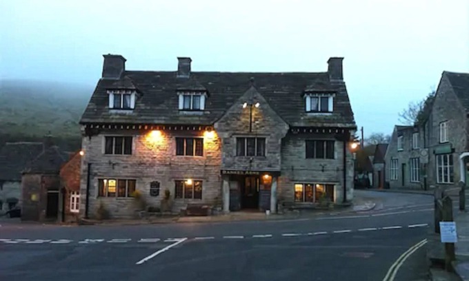 Corfe Castle Village Hotel | Bankes Arms Hotel