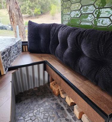 Southern Boat Rental | Banksia Bus