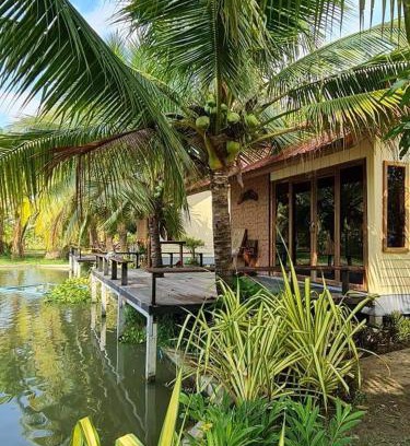 Khanu Woralaksaburi House | Bansuankeptawan farmstay