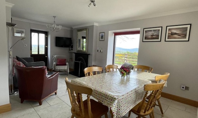 Newry House | Bar View House