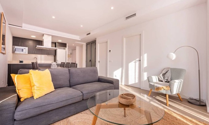 El Born Apartment | BARCELONA DOWNTOWN! Historical city center!