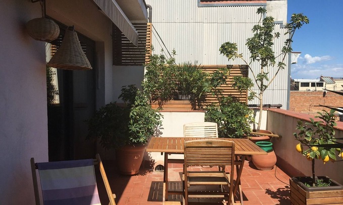 Sants-Montjuic Apartment | Barcelona with terrace