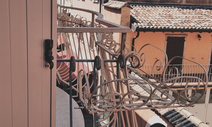 Old Town House | Bardoliners