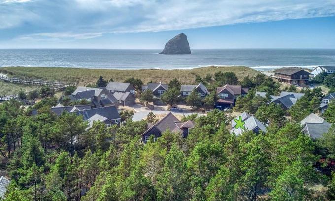 Shorepine Village House | Barefoot Bungalow - Meredith Lodging