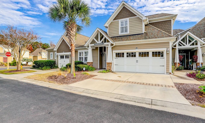 North Myrtle Beach House | Barefoot Resort townhome with on-site pool, golf, & marina - near beach