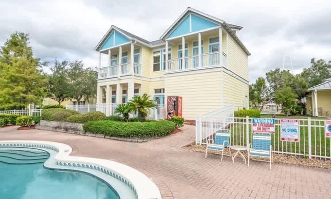 Kissimmee Apartment | Barefoot Suites, 1 bedroom, 1 mile from Disney