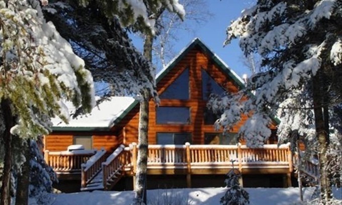 Land O Lakes Ski Chalet | Bargain fall/winter/spring rates. Lakefront privacy & campfire pit.