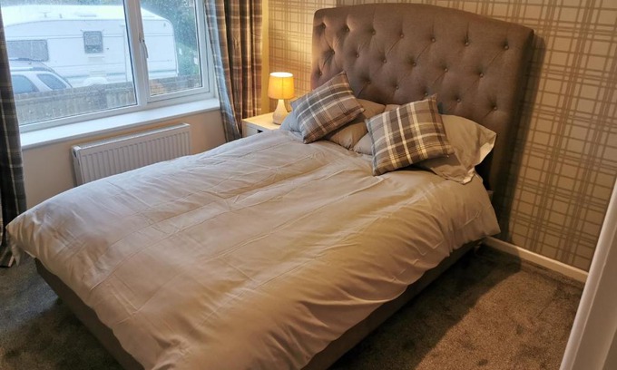Wyke Regis House | Bargain rooms in Weymouth