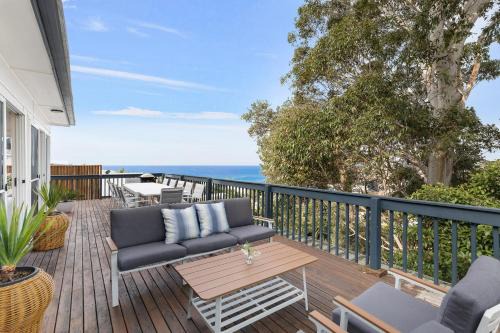 Terrigal House | Barnhill Beach House - by Coast Hosting