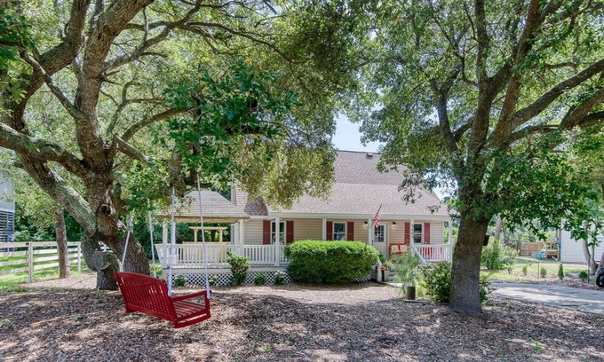 Nags Head House | Barnicoll your perfect OBX getaway!