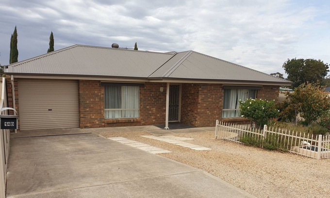 Nuriootpa House | Barossa Bliss Nuriootpa - The Gateway to the Famous Barossa Valley