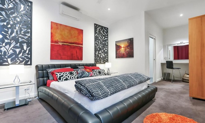 Angaston Bed & Breakfast | Barossa White House The West Wing