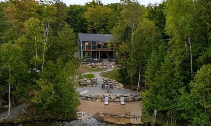 Madawaska Valley Cottage | Barry’s Bay 5 bedroom , beautiful sunsets, private Beach, Hot Tub and Sauna