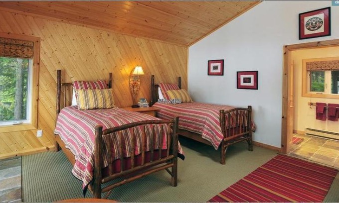 Sitka Cabin | Bart Island Lodge