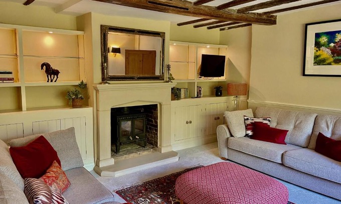 Royal Tunbridge Wells House | Bartley Mill Farmhouse