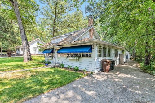 Grand Beach House | Barton Cottage