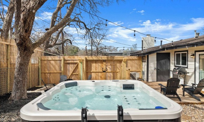 Barton Hills House | Barton Hills Home + Two Hot Tubs - Magdalena!