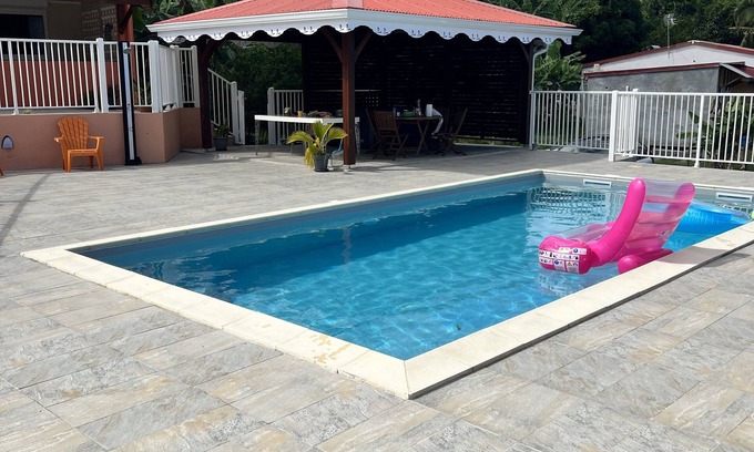 Le Francois Villa | Bas de Villa Avec Piscine au François