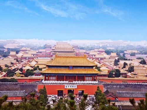 Dongcheng Apartment | base-Beijing Sanlitun Serviced Apartment-Close to Forbidden City, Tian'anmen Square &Bike rental &Subway Line 2&3&17 &Free coffee &Washing machine, Kitchen &English speaking &High speed free WiFi &Robot