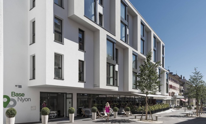 Nyon Apartment | Base Nyon
