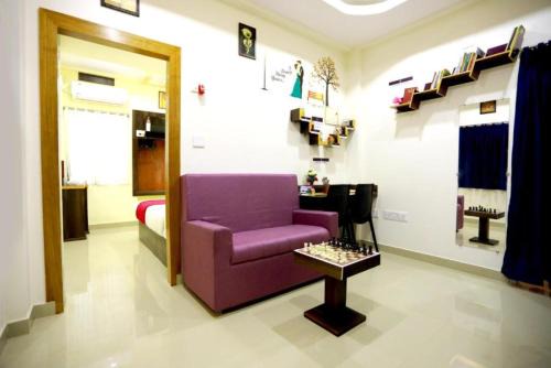 Nedumbassery Apartment | Base9 Family Lounge -Cochin Airport