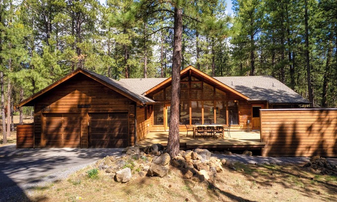 Black Butte Ranch House | Basecamp Lodge at Black Butte