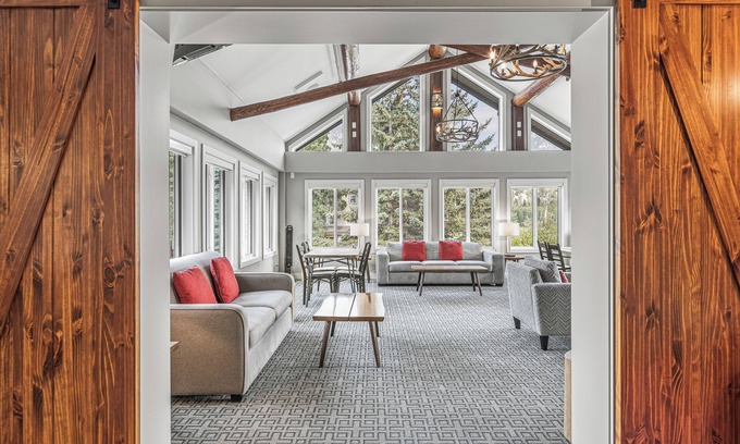 Canmore Hotel | Basecamp Lodge Canmore