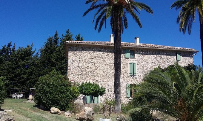 Roquebrune-sur-Argens Apartment | Bastide les Buis