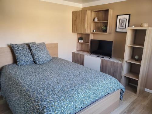 Saintes Apartment | Bastille 5