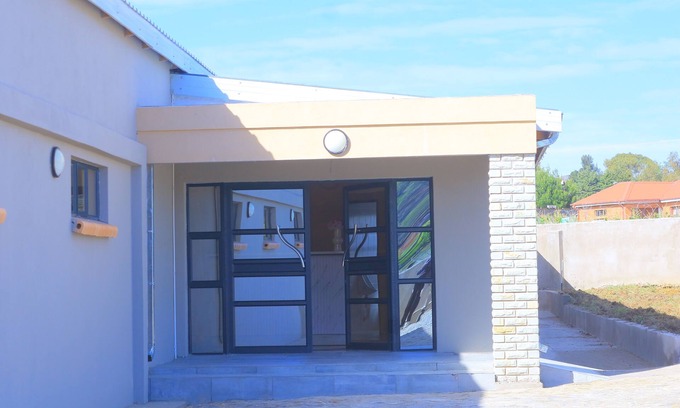 Mafeteng House | Bataung Guest House