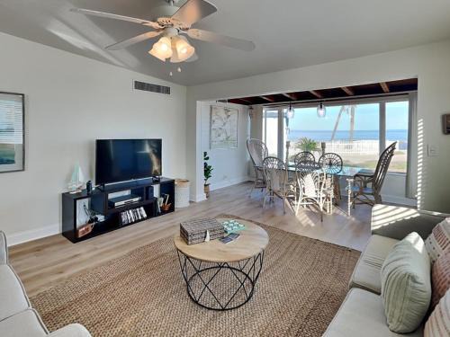 O'byrne House | Bathing Suit Beach Bungalow