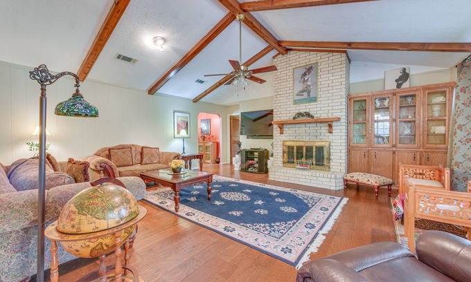 Highlands - Perkins House | Baton Rouge Retreat w/Private Patio!