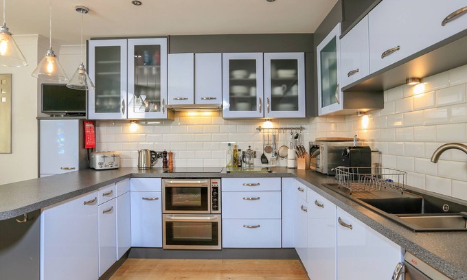 Salcombe Cottage | Batson House