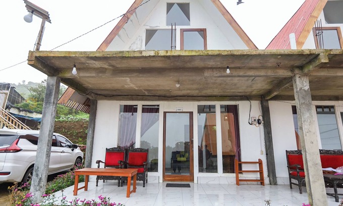 Kejajar Cabin | Batu Lawang Sikunir By Travelink
