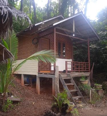 Karimunjawa Islands Ski Chalet | batu putih cottage karimunjawa