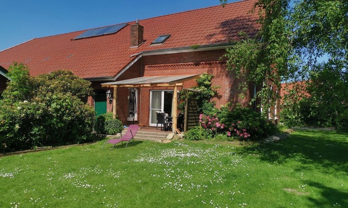 Detern Apartment | Bauernhof Fewo 1 - Ferienhof Am Birkensee, 55125