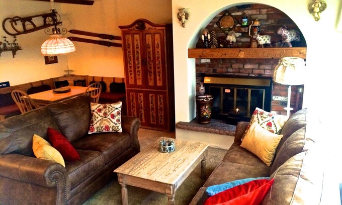 Vail Condo | Bavarian-Style Mountain Getaway 2BR/2BA Steps to Vail Village