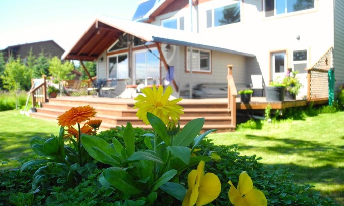 Homer Bed & Breakfast | Bay Avenue Inn