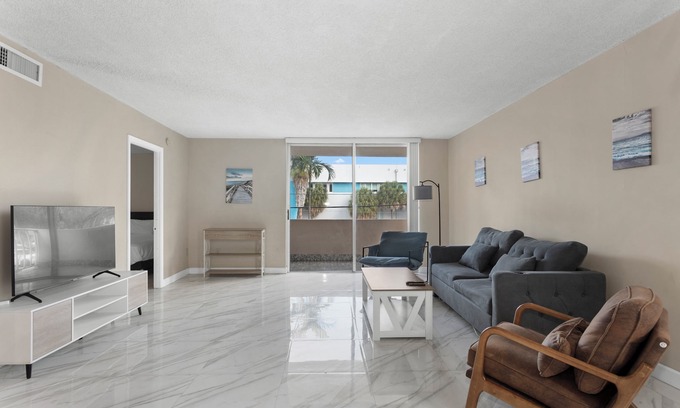 Bay Harbor Islands Apartment | Bay Harbor Sunset Apt 2A