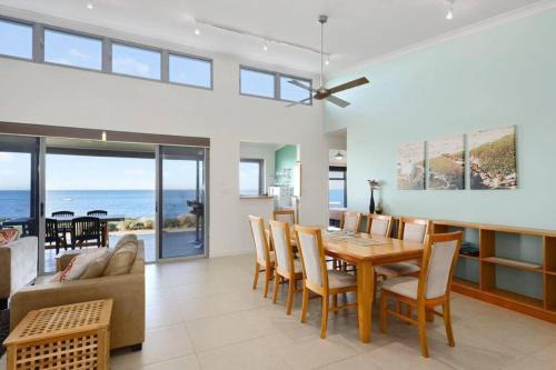 Para Wurlie House | Bay House