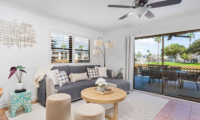 Harbor Oaks Condo | Bay House Condos