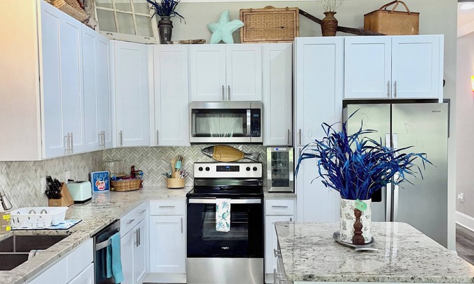Bay St Louis House | Bay Hues House- Beautiful & New! Golf cart included. Close to Beach & Main St.