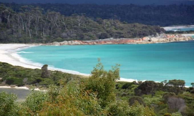 Binalong Bay House | BAY OF FIRES BEACH SHACK Modern House@ Binalong Bay