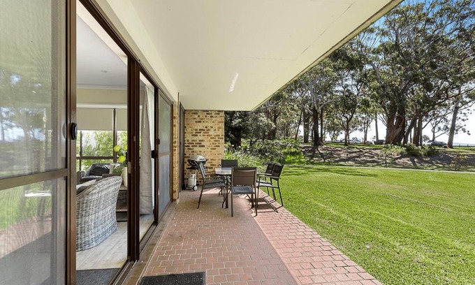 Nelson Bay Apartment | Bay Parklands, 19 2 Gowrie Avenue - ground floor unit with water views & Wifi