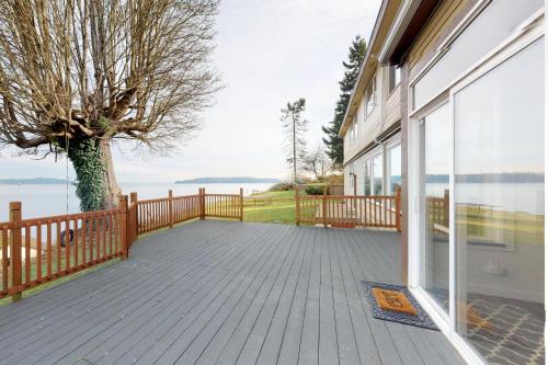 South Colby House | Bay Street Oasis